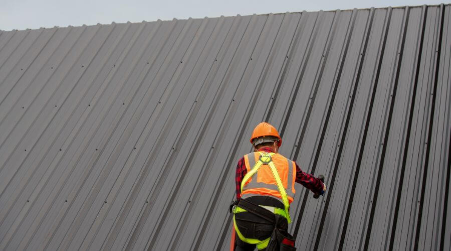 Expert new roof installation services in Kanawha, IA